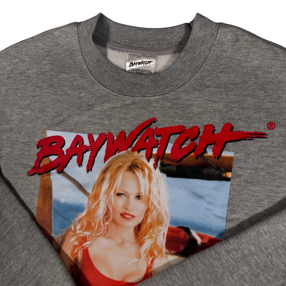 Baywatch Pamela Anderson Graphic Crewneck Sweatshirt Men's‎ Medium